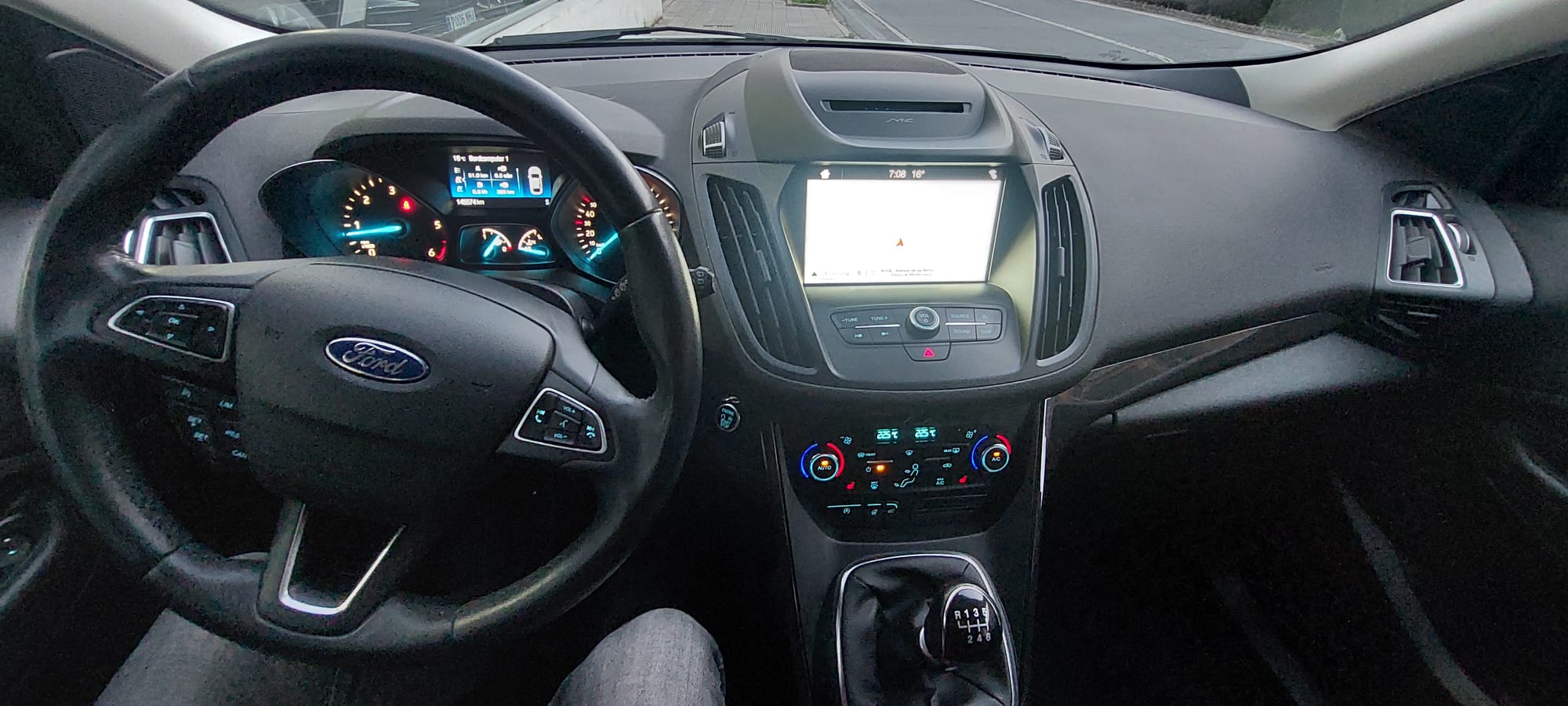 Ford Kuga 150cv 4x4 foto 5